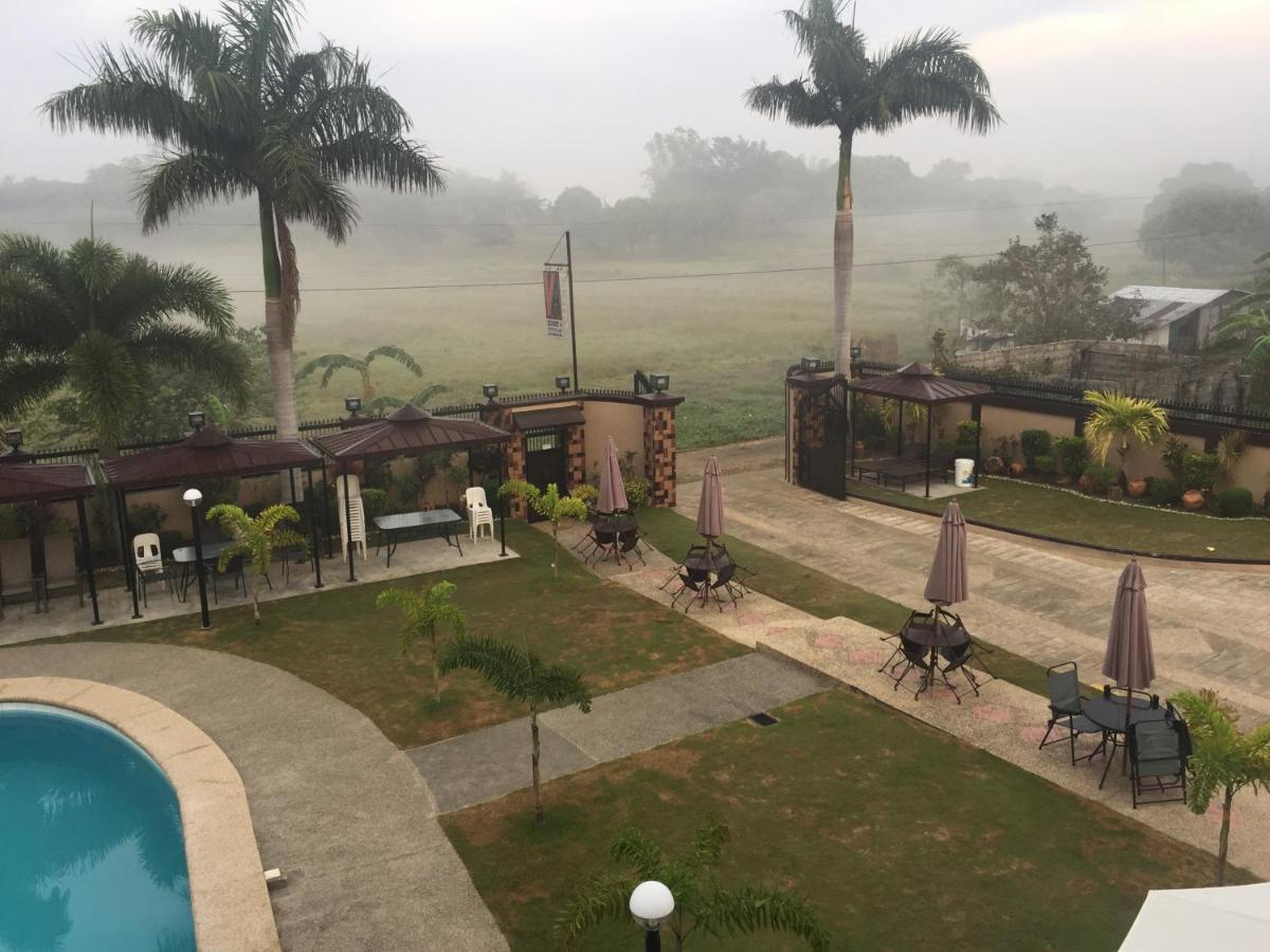 Villa Angelica Resort Alaminos Eksteriør bilde
