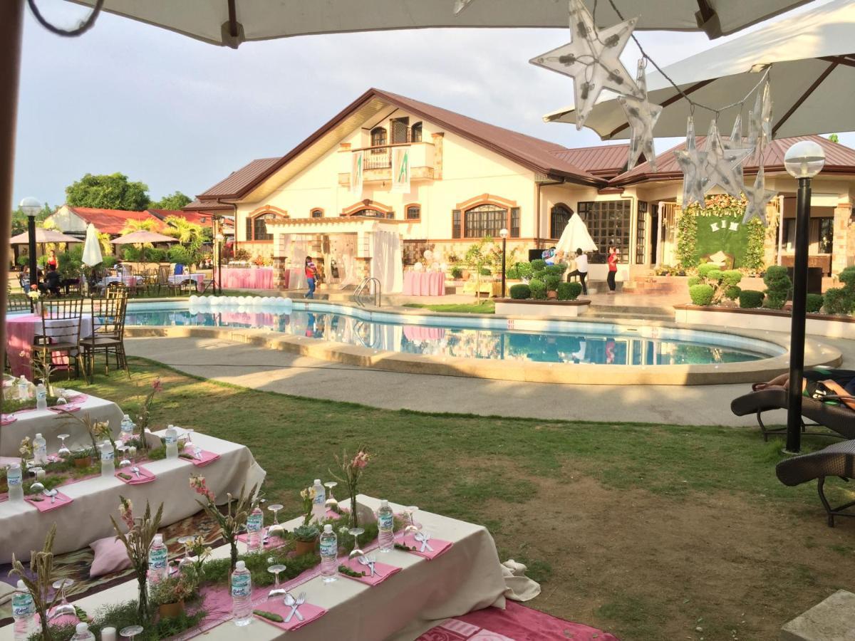Villa Angelica Resort Alaminos Eksteriør bilde